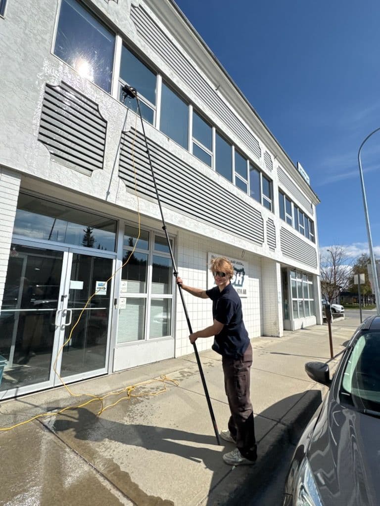 Expert Window Cleaning at Rush Building Downtown